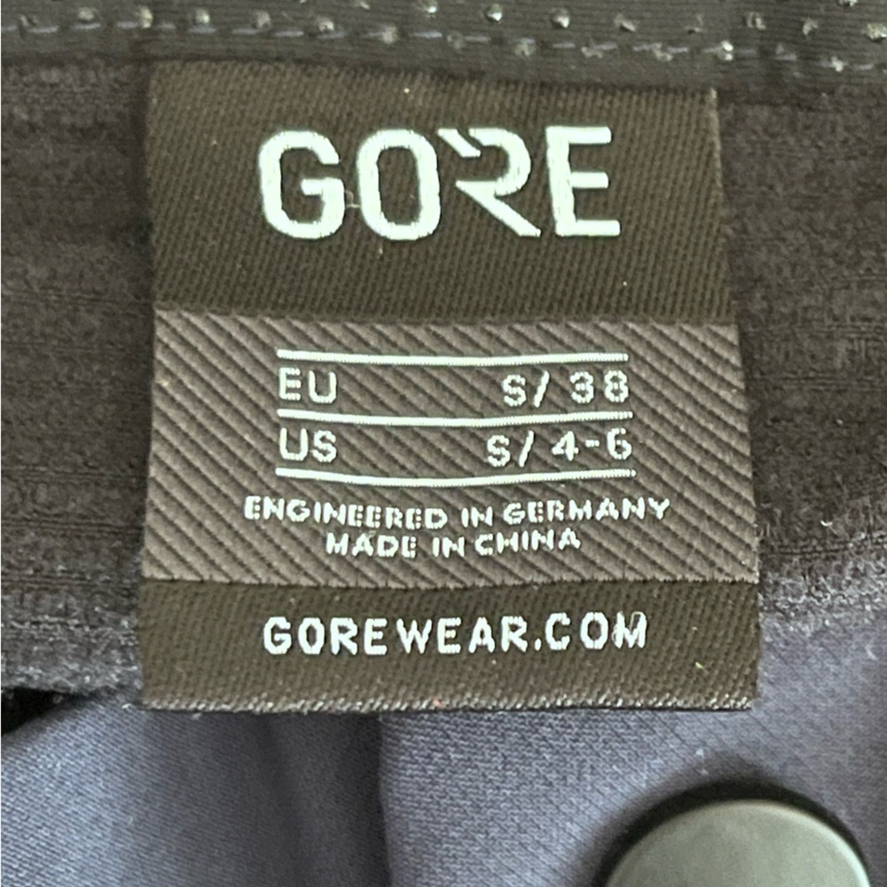 Gore Wear Fernflow Mountain Bike Short Women Small 4/6 Dark Blue Bermuda Stretch - Picture 7 of 10